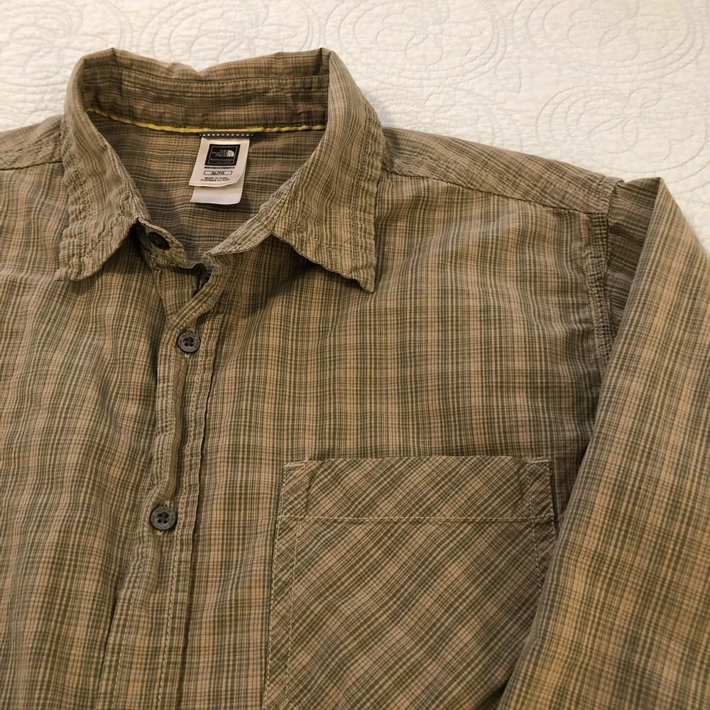 Vintage North Face A5 series long sleeve button down shirt. Size XL.